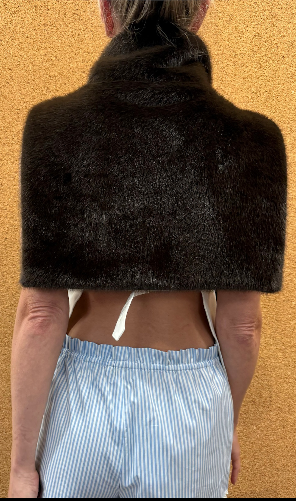 FAUX FUR MOCKNECK VEST