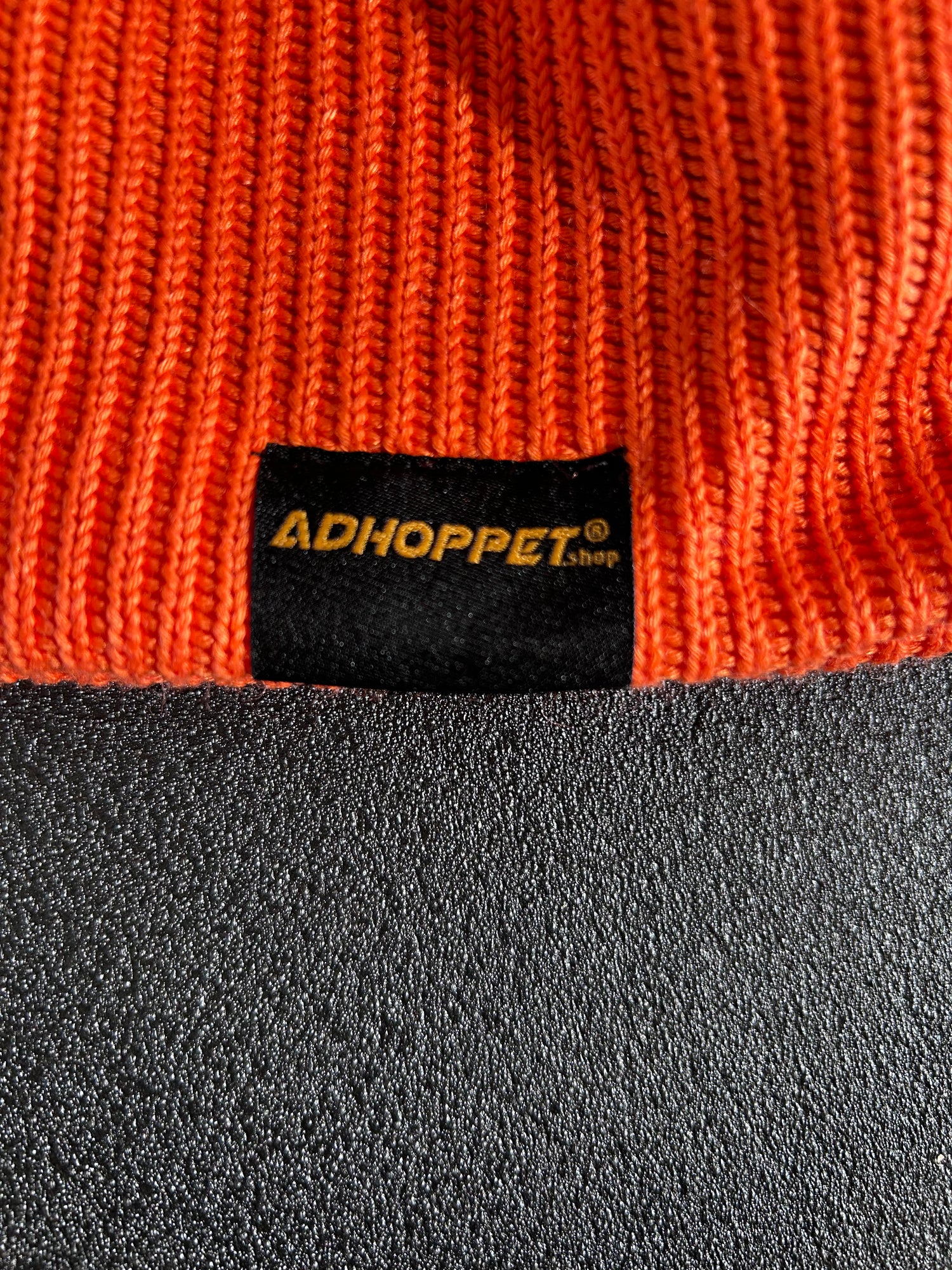 Unisex adults Beanie Hat Winter Knitted Cap Sports Casual-Orange